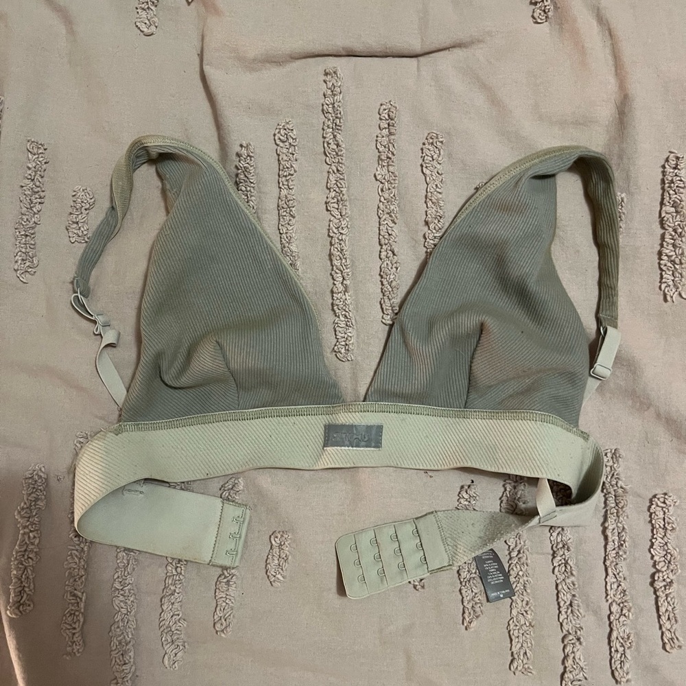 SKIMS Green Seamless Bralette with Adjustable Straps